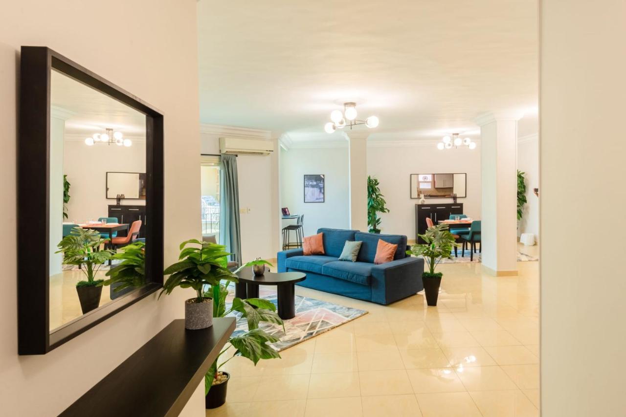 Distinct & Decent 2 Bdr Apt Steps From Nightlife And Airport Cairo Exterior foto