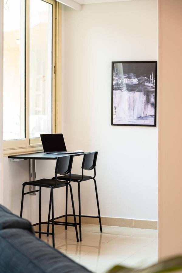 Distinct & Decent 2 Bdr Apt Steps From Nightlife And Airport Cairo Exterior foto