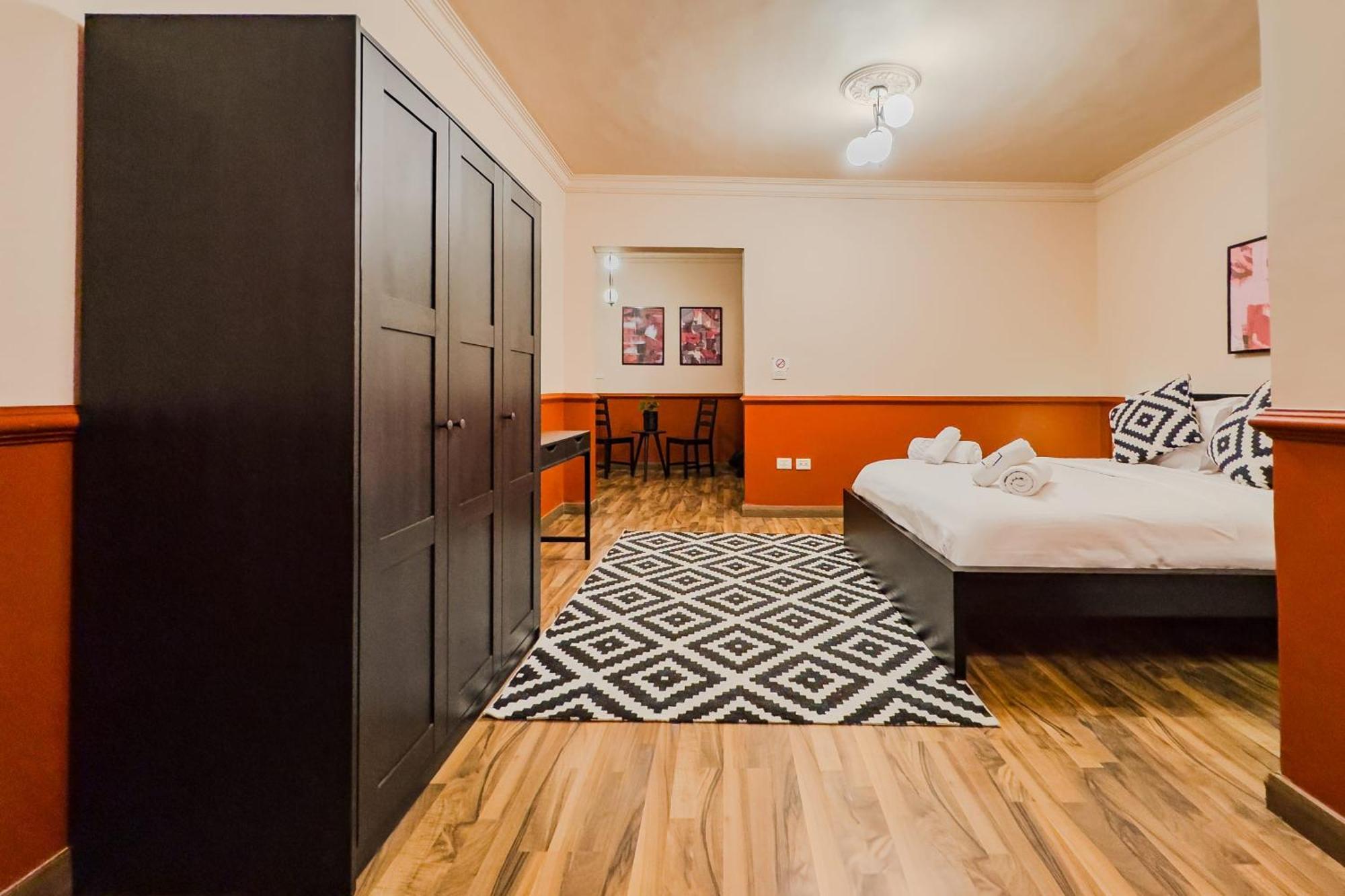 Distinct & Decent 2 Bdr Apt Steps From Nightlife And Airport Cairo Exterior foto
