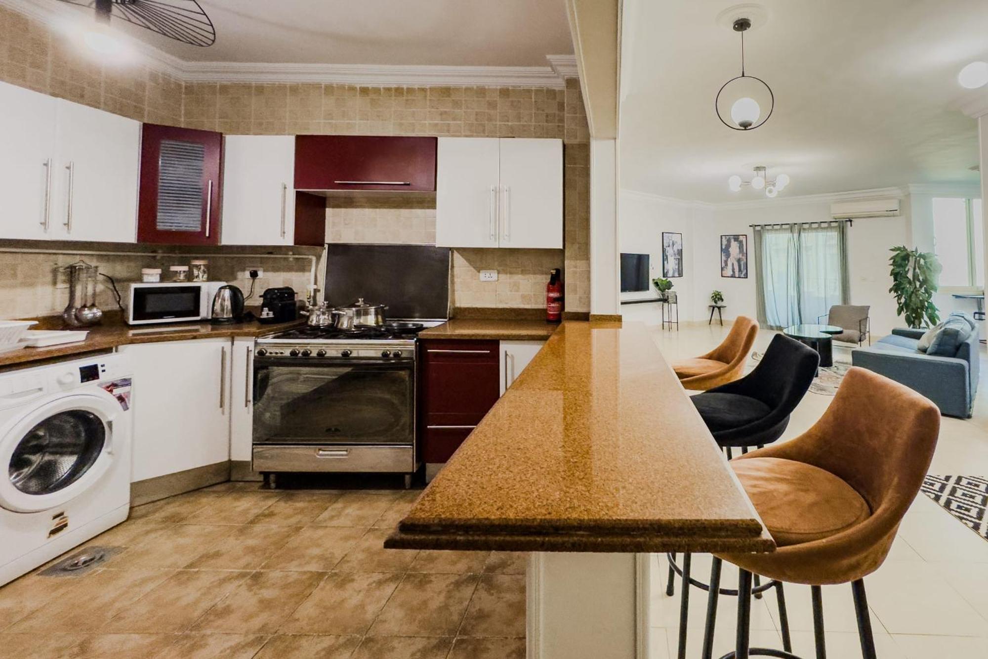 Distinct & Decent 2 Bdr Apt Steps From Nightlife And Airport Cairo Exterior foto